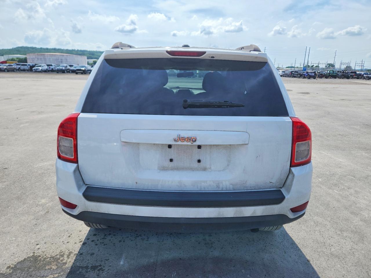 2012 Jeep Compass Sport White vin: 1C4NJCBAXCD605487