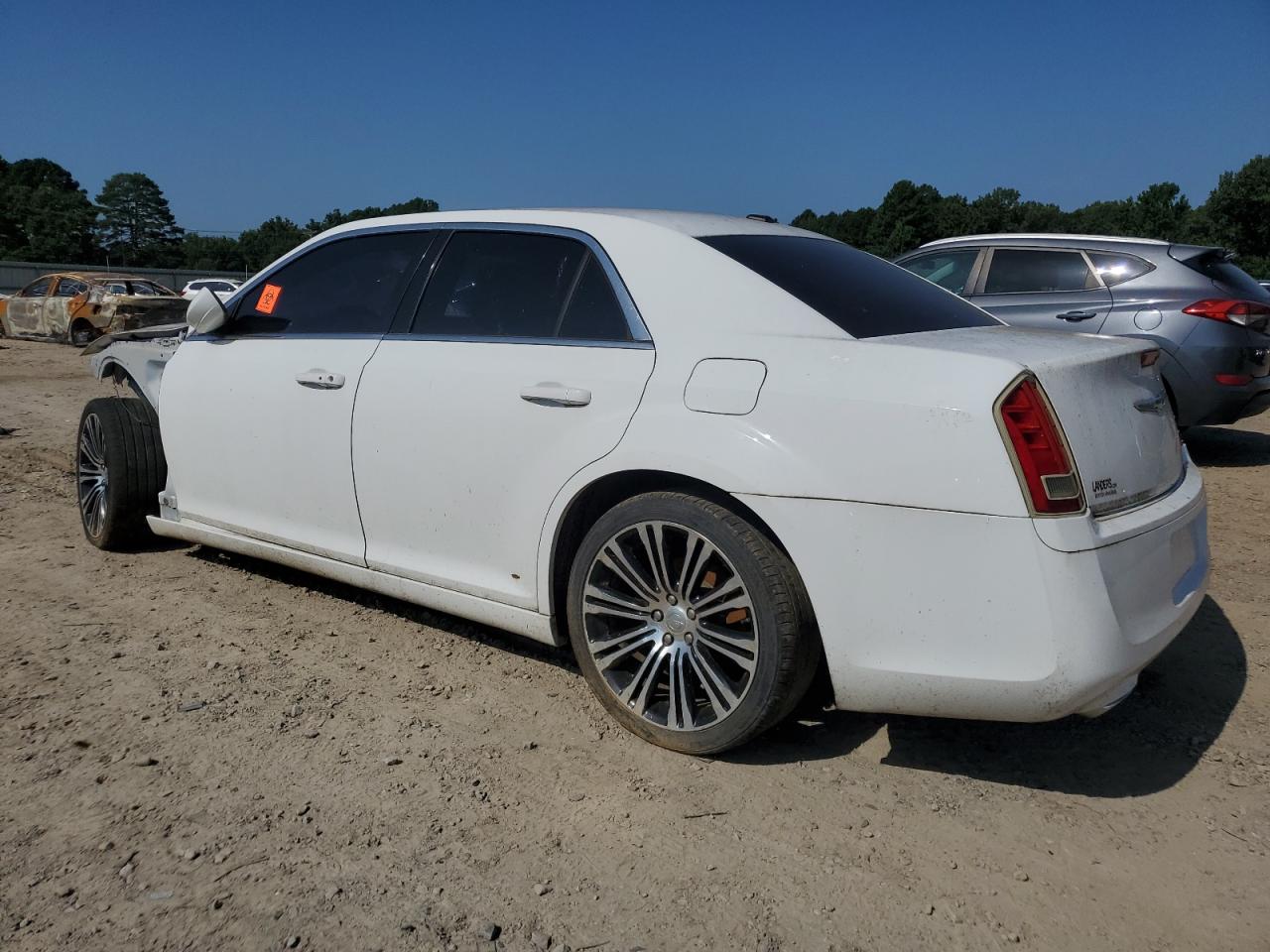 2013 Chrysler 300 S White vin: 2C3CCABG2DH515513