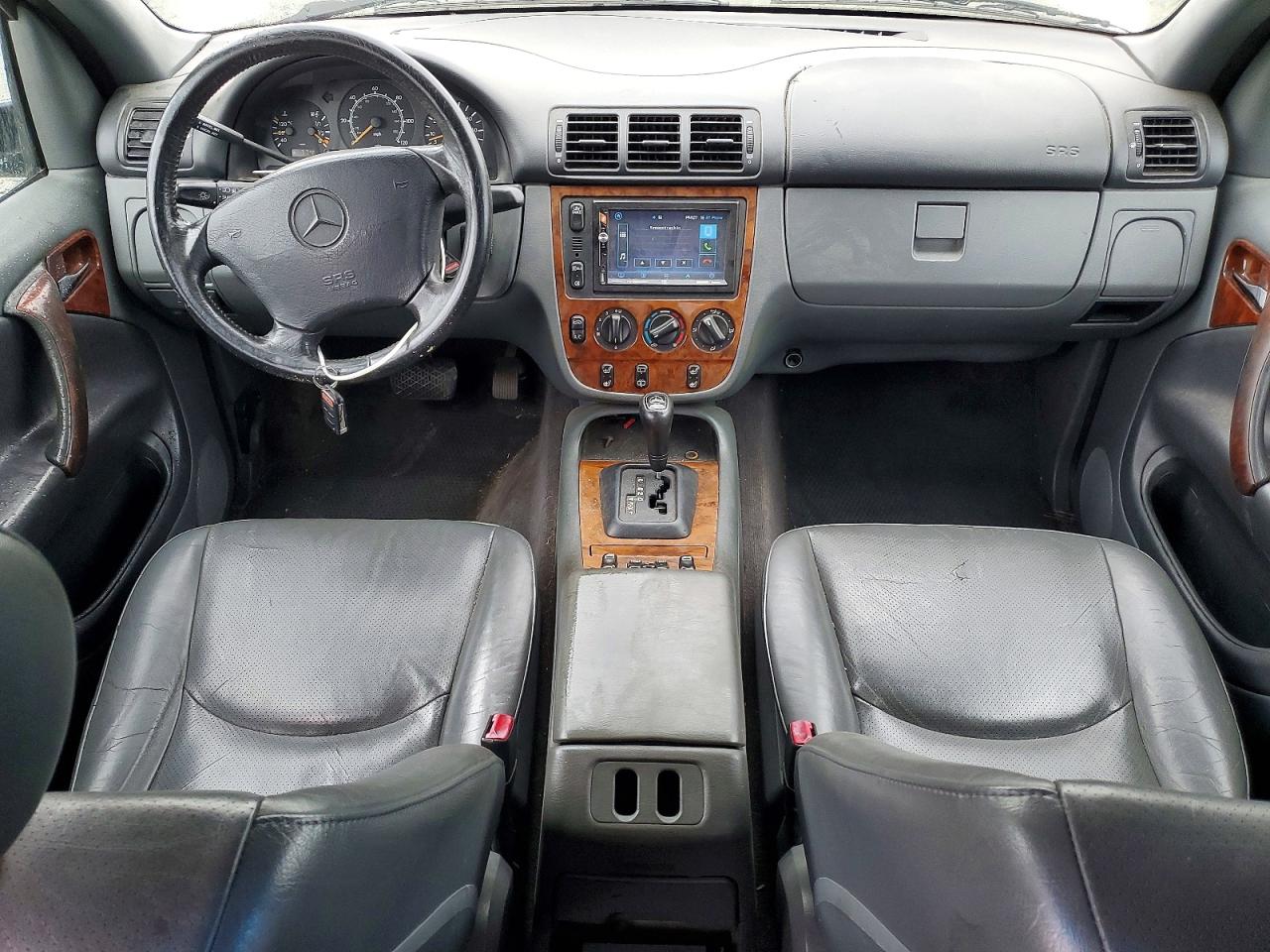 1998 Mercedes-benz Ml 320 White vin: 4JGAB54E2WA031542