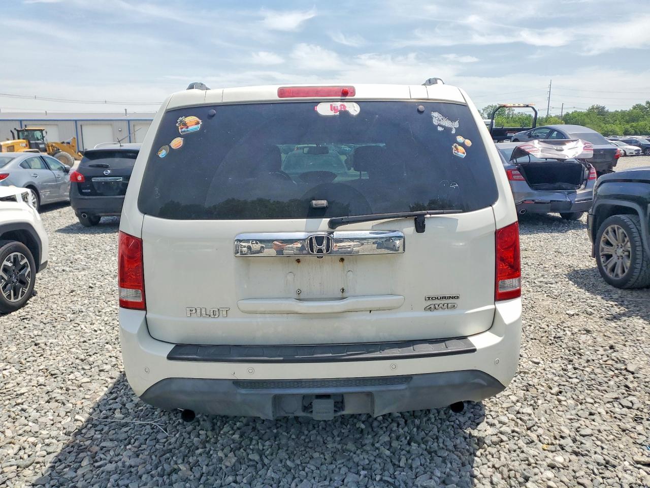 2012 Honda Pilot Touring White vin: 5FNYF4H95CB018155