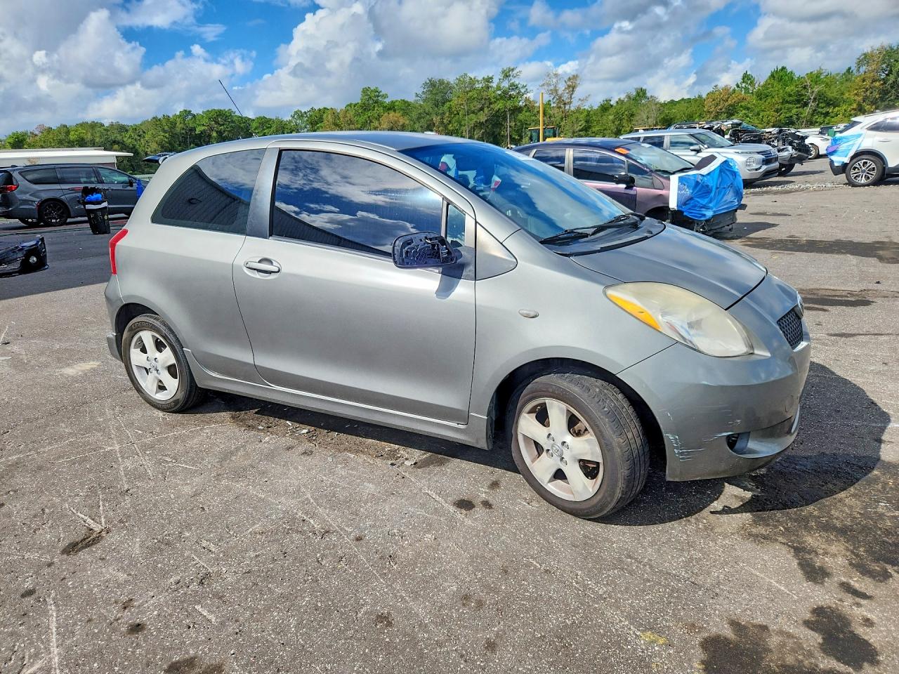 2008 Toyota Yaris S Gray vin: JTDJT923085156609