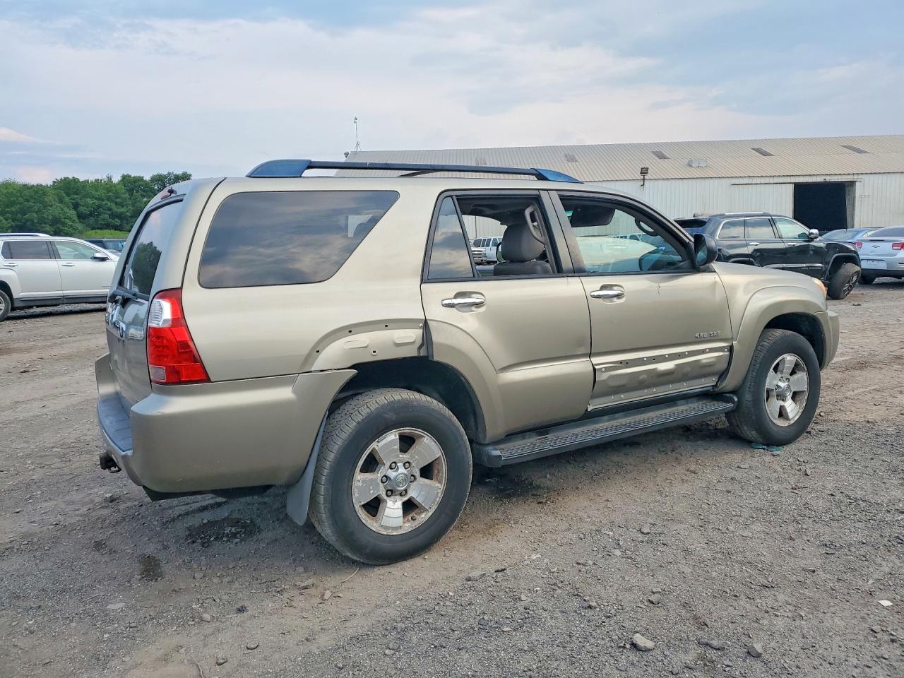 2006 Toyota 4runner Sr5 Gold vin: JTEBU14R560092819