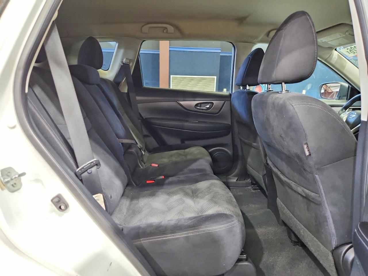 2014 Nissan Rogue Sv Белый vin: 5N1AT2MV4EC751729