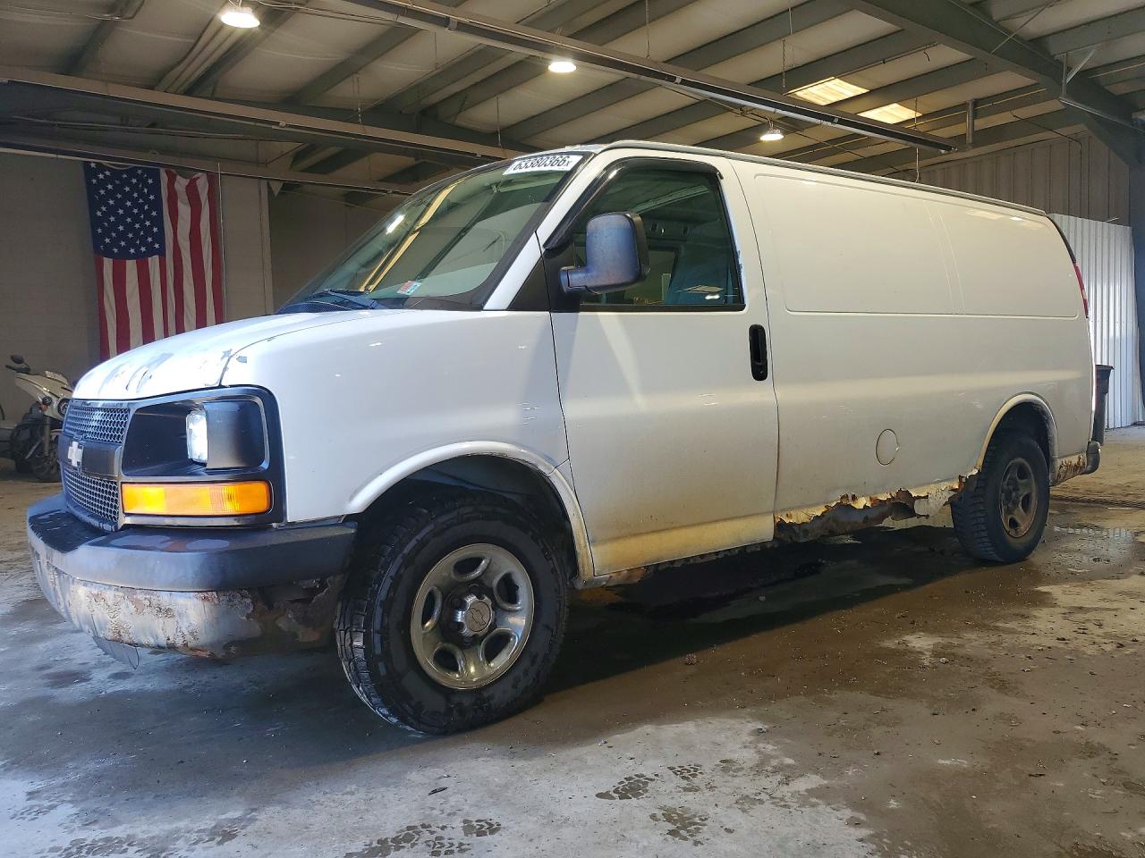 2006 Chevrolet Express G1500 White vin: 1GCFG15X661156824