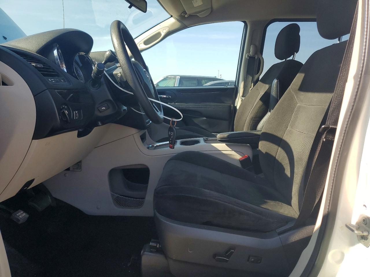 2013 Dodge Grand Caravan Sxt White vin: 2C4RDGCG7DR635970