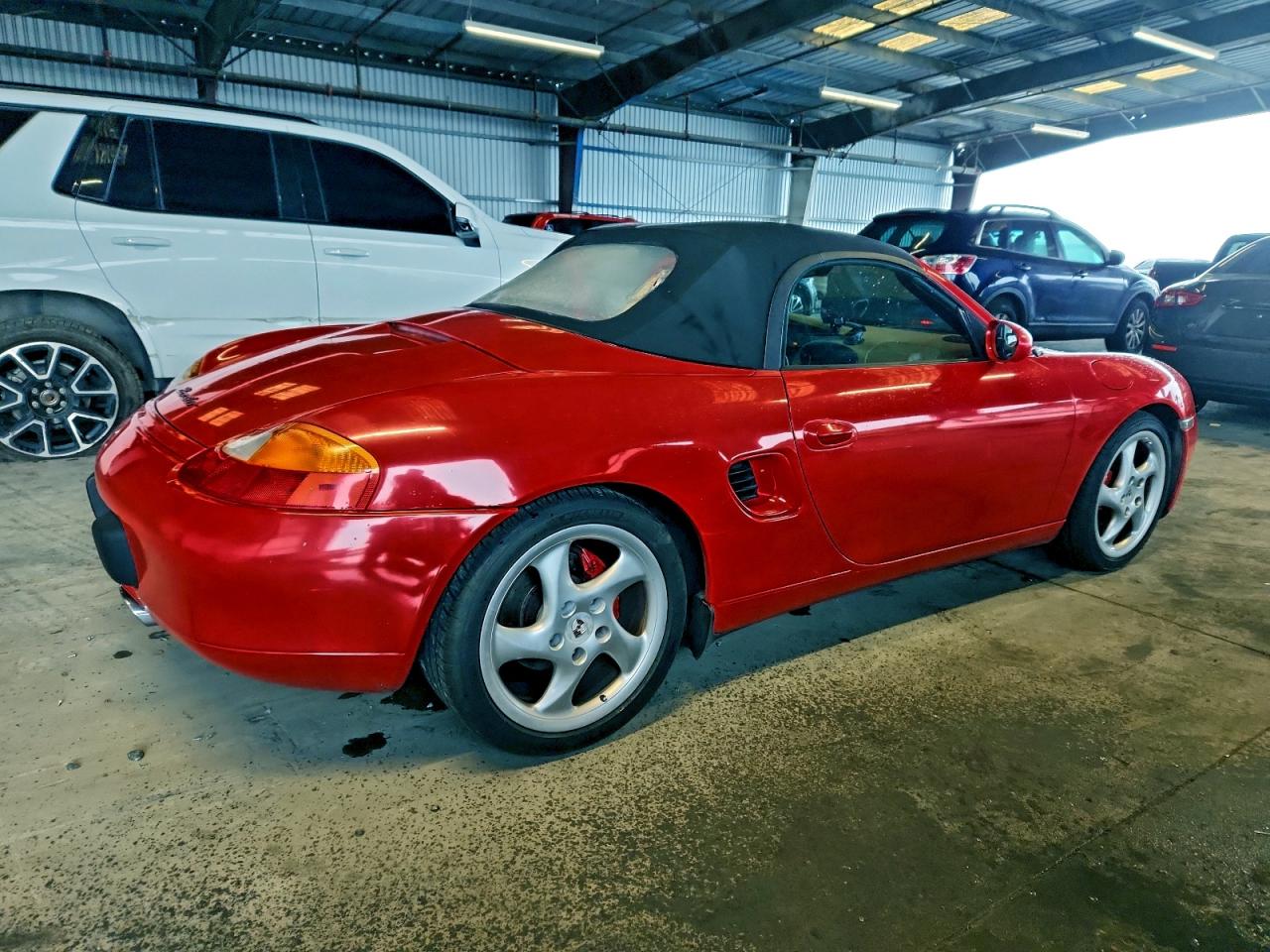 2001 Porsche Boxster Red vin: WP0CA29881U626226