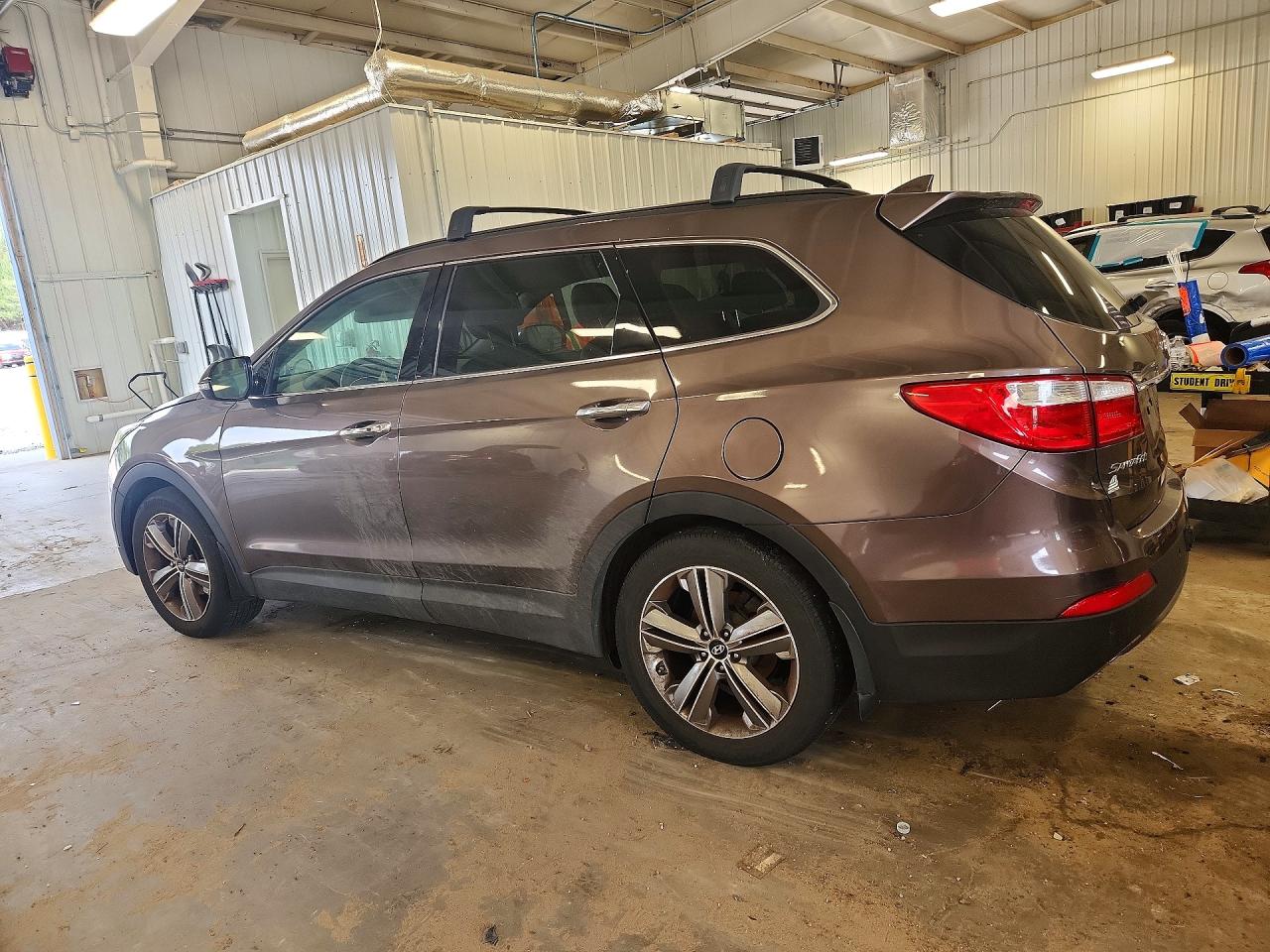 2014 Hyundai Santa Fe Gls Brown vin: KM8SRDHF9EU075032
