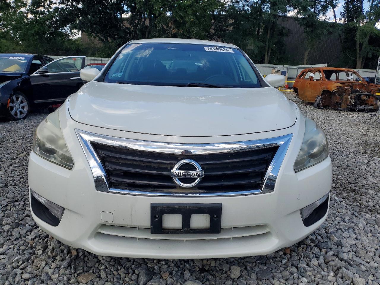2015 Nissan Altima 2.5 S White vin: 1N4AL3AP4FN304846