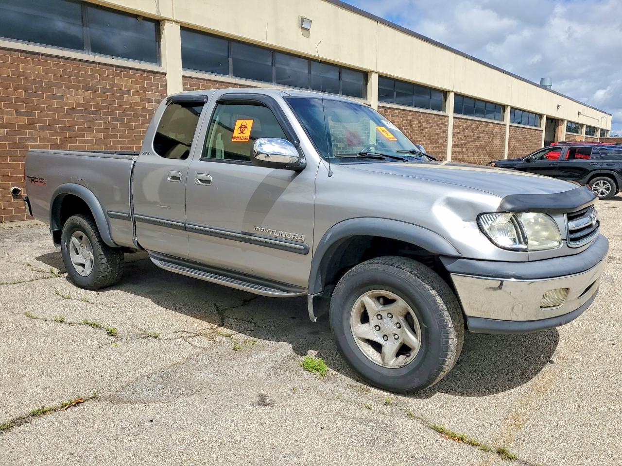 2001 Toyota Tundra Sr5 Silver vin: 5TBBT44151S193960