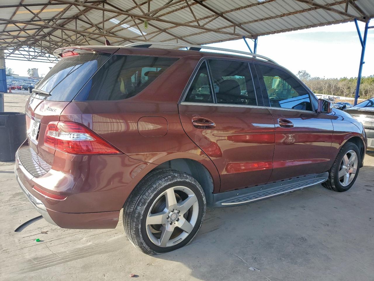 2013 Mercedes-benz Ml 550 4matic Brown vin: 4JGDA7DB4DA252395