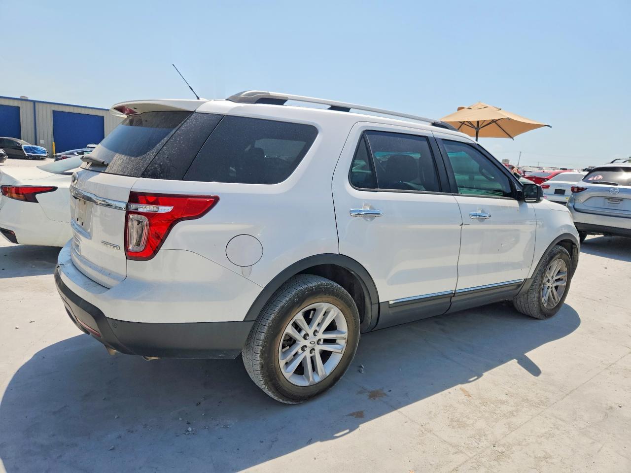 2014 Ford Explorer Xlt White vin: 1FM5K7D80EGA13043