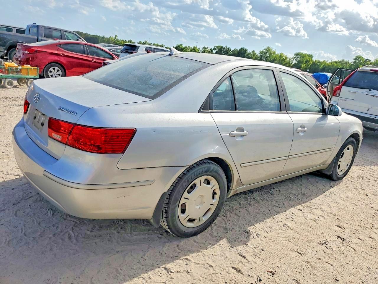 2009 Hyundai Sonata Gls Silver vin: 5NPET46C79H527488