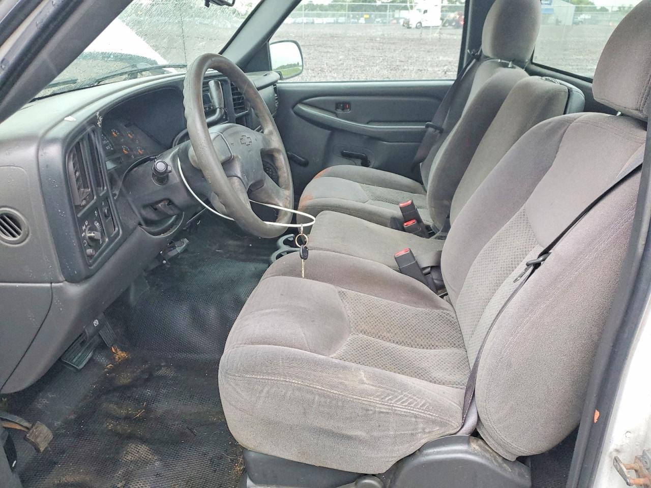 2006 Chevrolet Silverado C1500 White vin: 3GCEC14X16G262981
