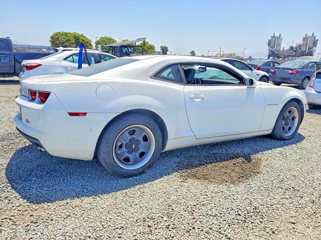 2011 Chevrolet Camaro Ls White vin: 2G1FA1ED9B9169735