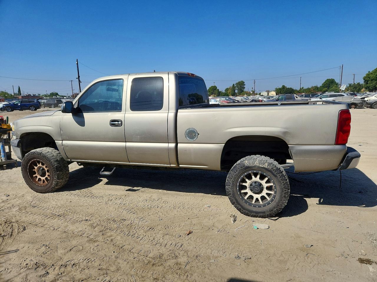 2002 Chevrolet Silverado C1500 Gray vin: 1GCEC19V12Z334411