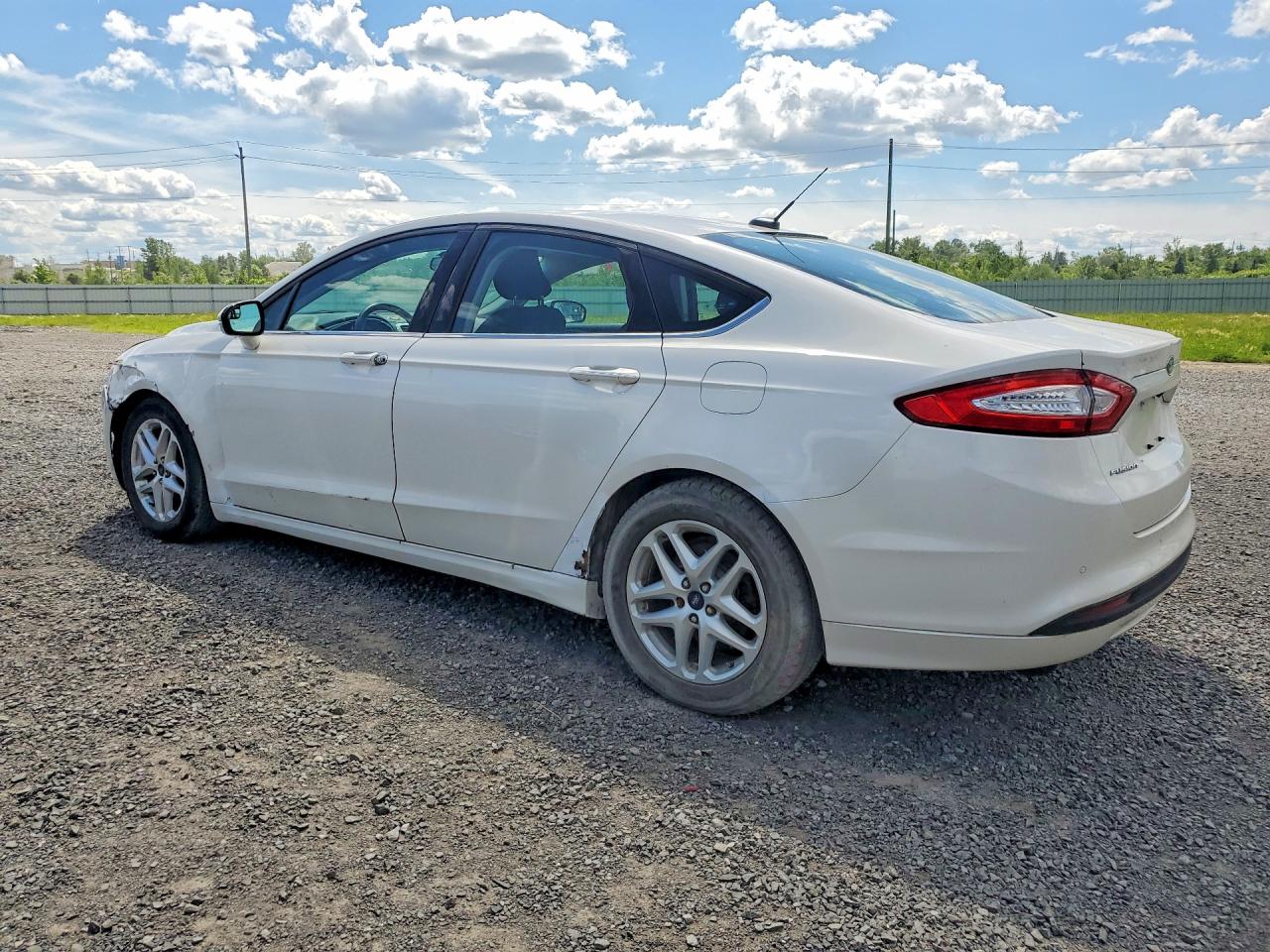 2015 Ford Fusion Se White vin: 1FA6P0H75F5124886