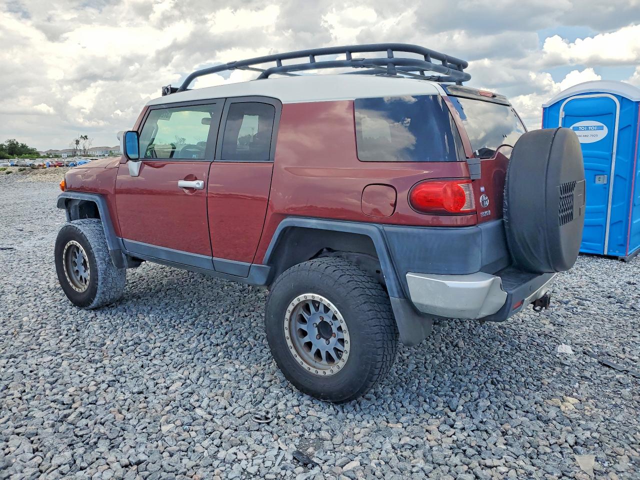 2008 Toyota Fj Cruiser Base Burgundy vin: JTEBU11F58K031178