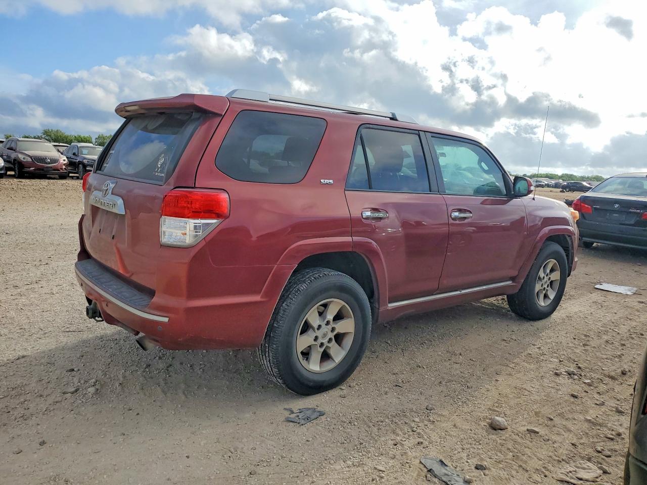 2011 Toyota 4runner Sr5 Maroon vin: JTEZU5JR2B5015283