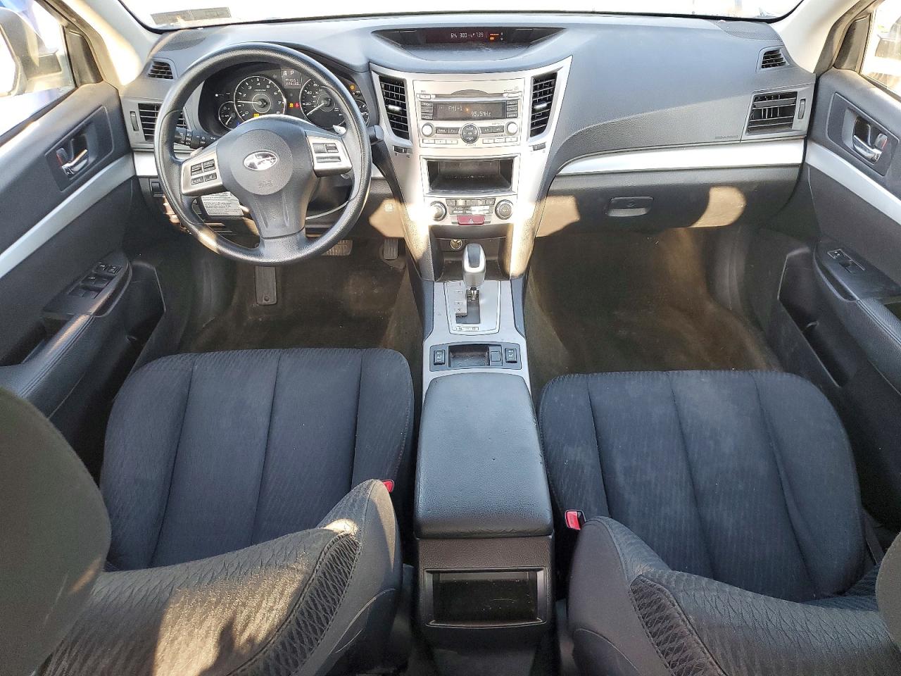2012 Subaru Legacy 2.5i Silver vin: 4S3BMBA63C3026624