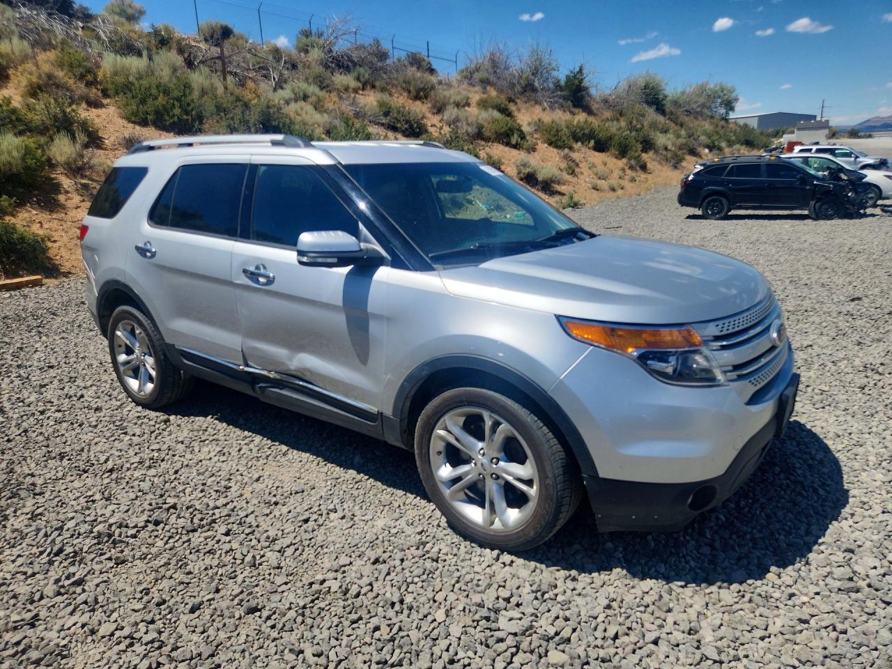 2014 Ford Explorer Limited Silver vin: 1FM5K8F80EGA09013