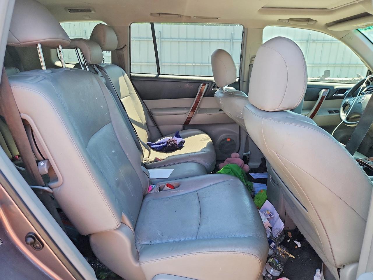 2011 Toyota Highlander Hybrid Limited Gray vin: JTEDC3EH9B2002891