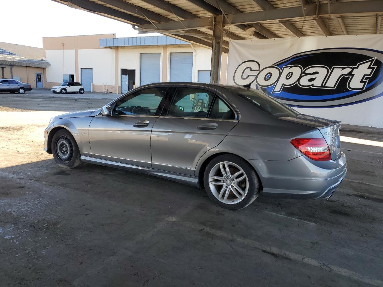 2012 Mercedes-benz C 250 Silver vin: WDDGF4HB1CR195736