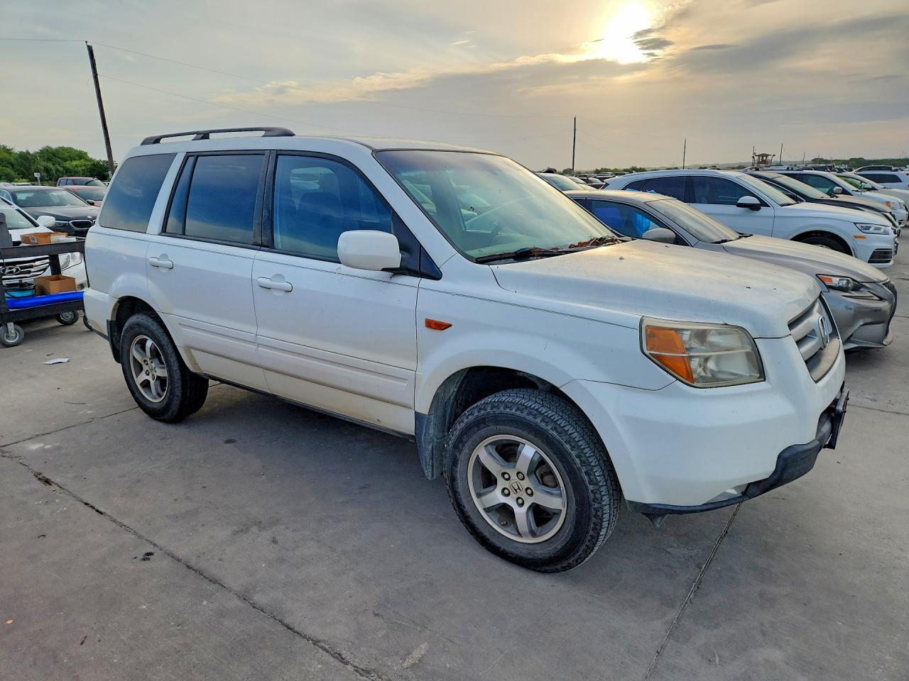 2008 Honda Pilot Ex White vin: 5FNYF18448B009523