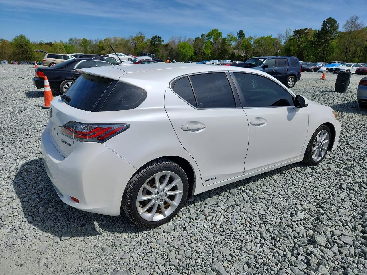 2012 Lexus Ct 200h Premium White vin: JTHKD5BH3C2120962