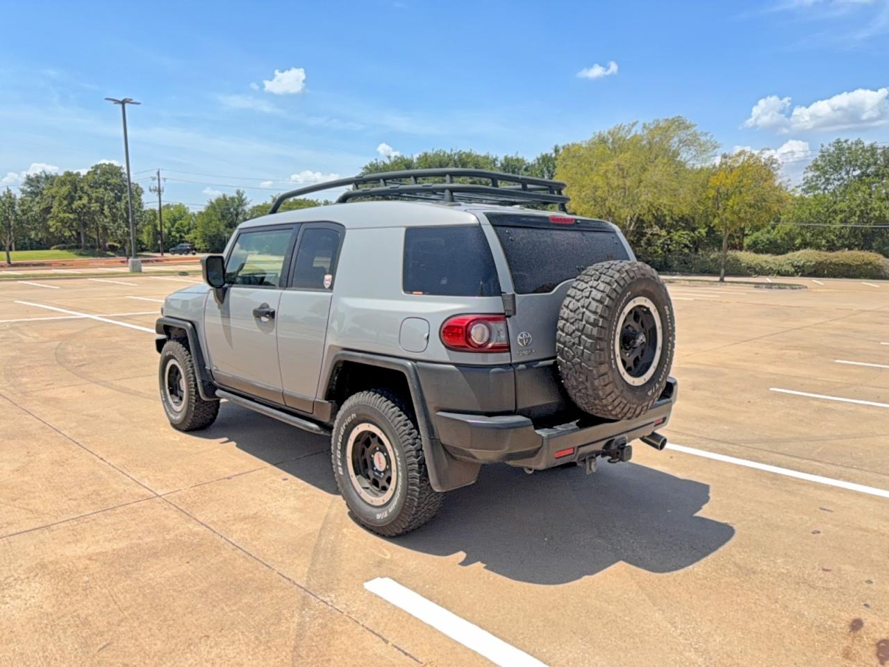2013 Toyota Fj Cruiser Base Gray vin: JTEBU4BF7DK159058
