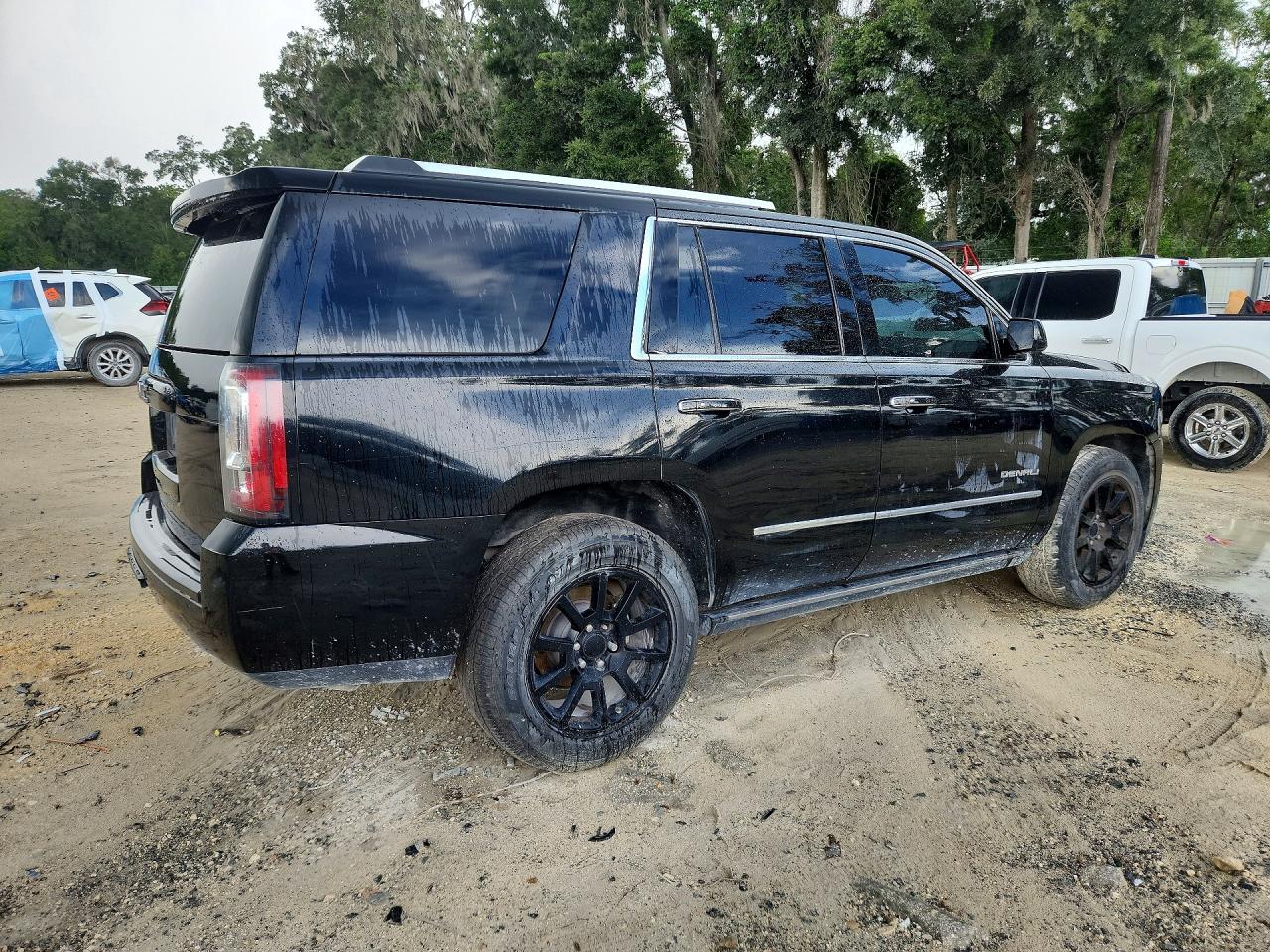 2015 Gmc Yukon Denali Black vin: 1GKS2CKJ1FR726565