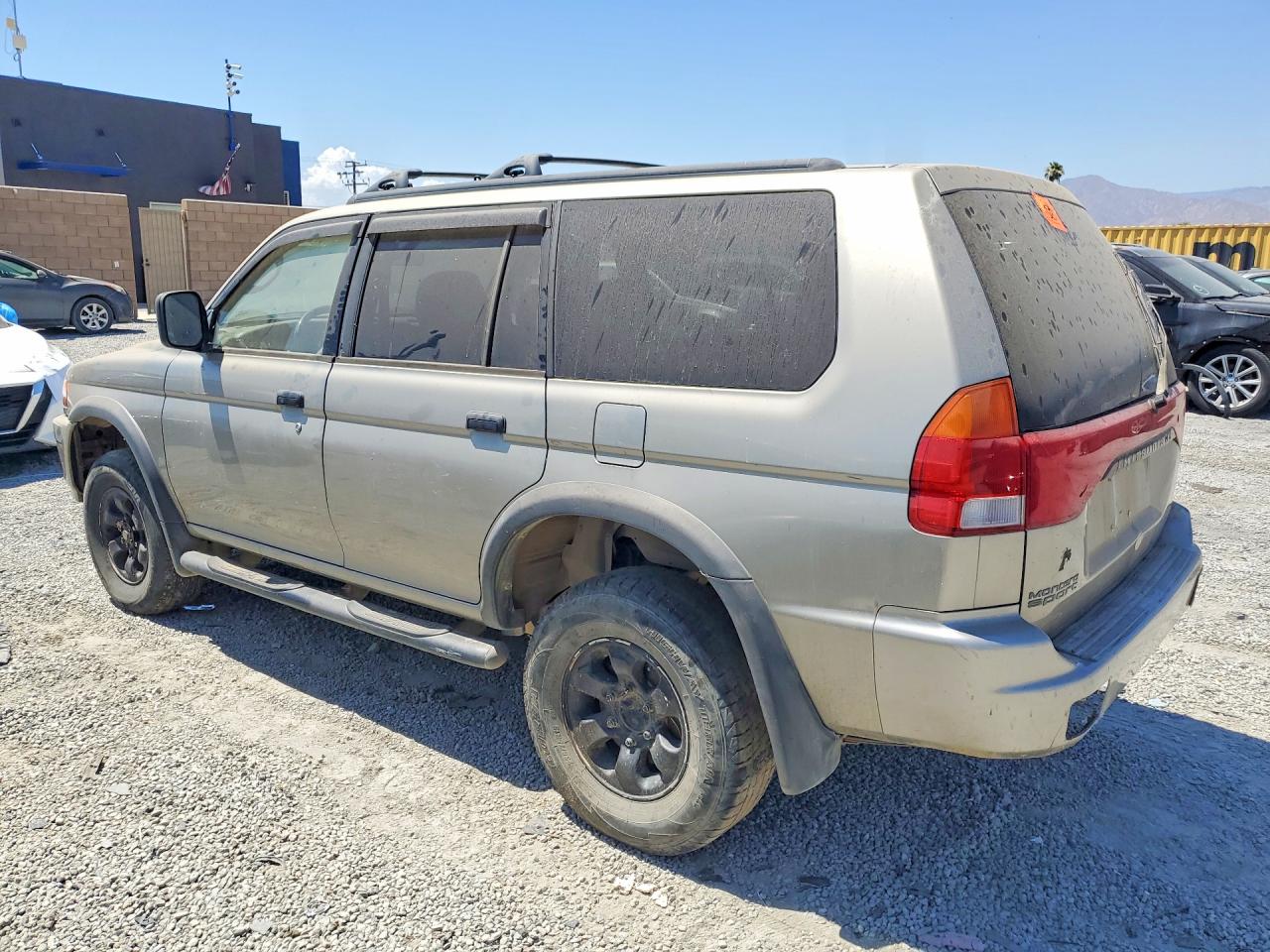 1999 Mitsubishi Montero Sport Ls Tan vin: JA4LS31H3XP043207