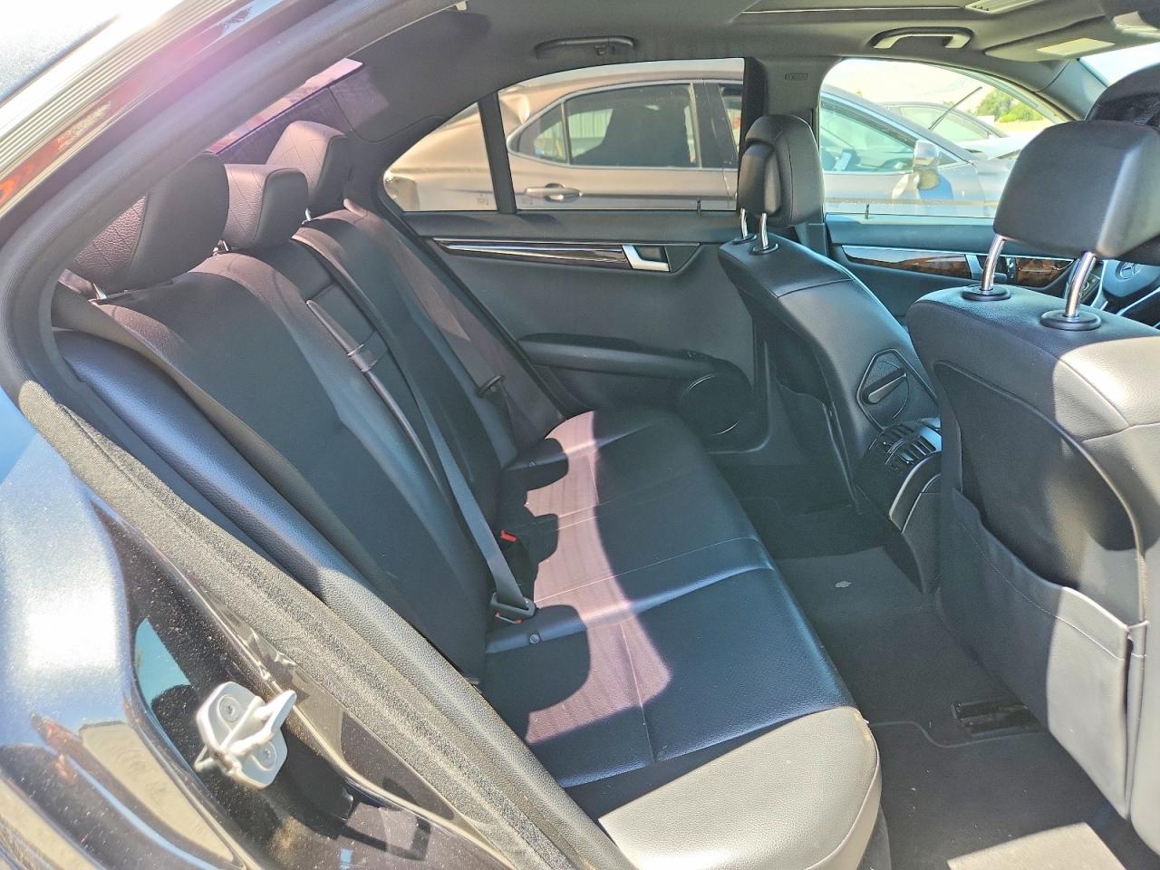 2013 Mercedes-benz C 250 Black vin: WDDGF4HB0DA768464