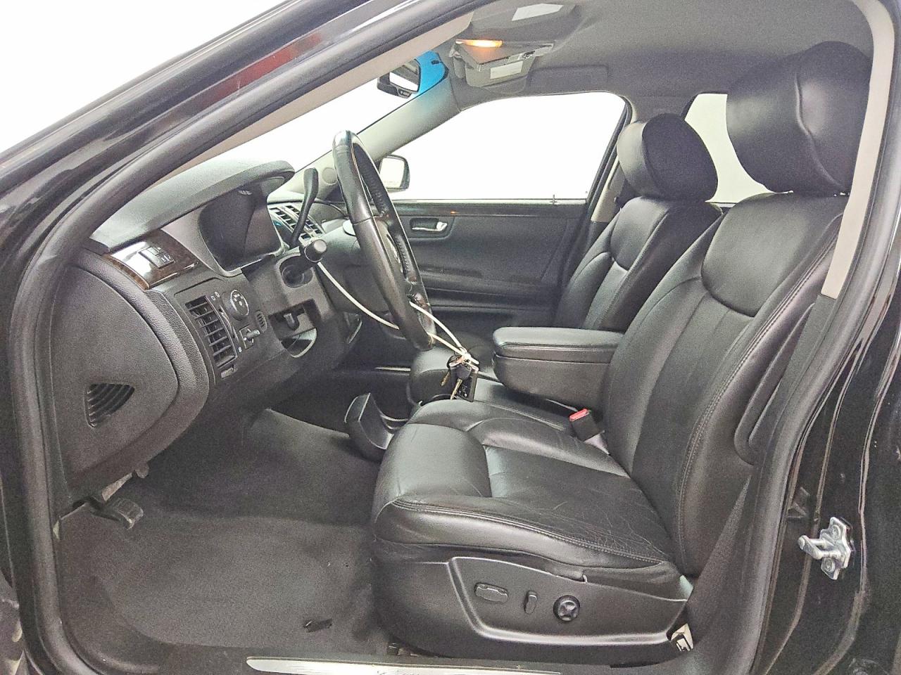 2011 Cadillac Professional Chassis Black vin: 1GE8K9C63BU550314