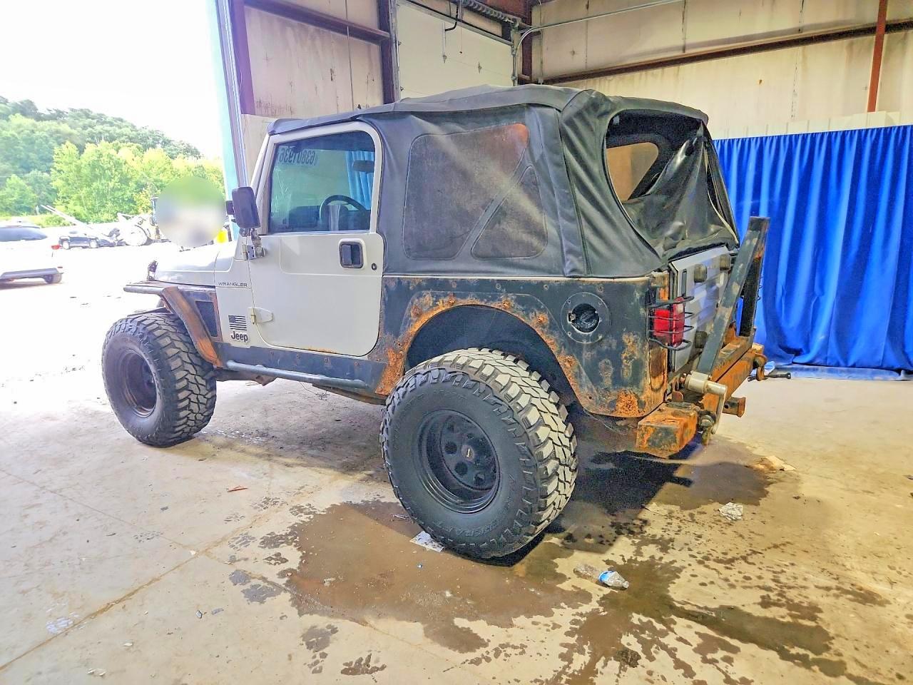 2002 Jeep Wrangler / Tj X Silver vin: 1J4FA39S82P745127