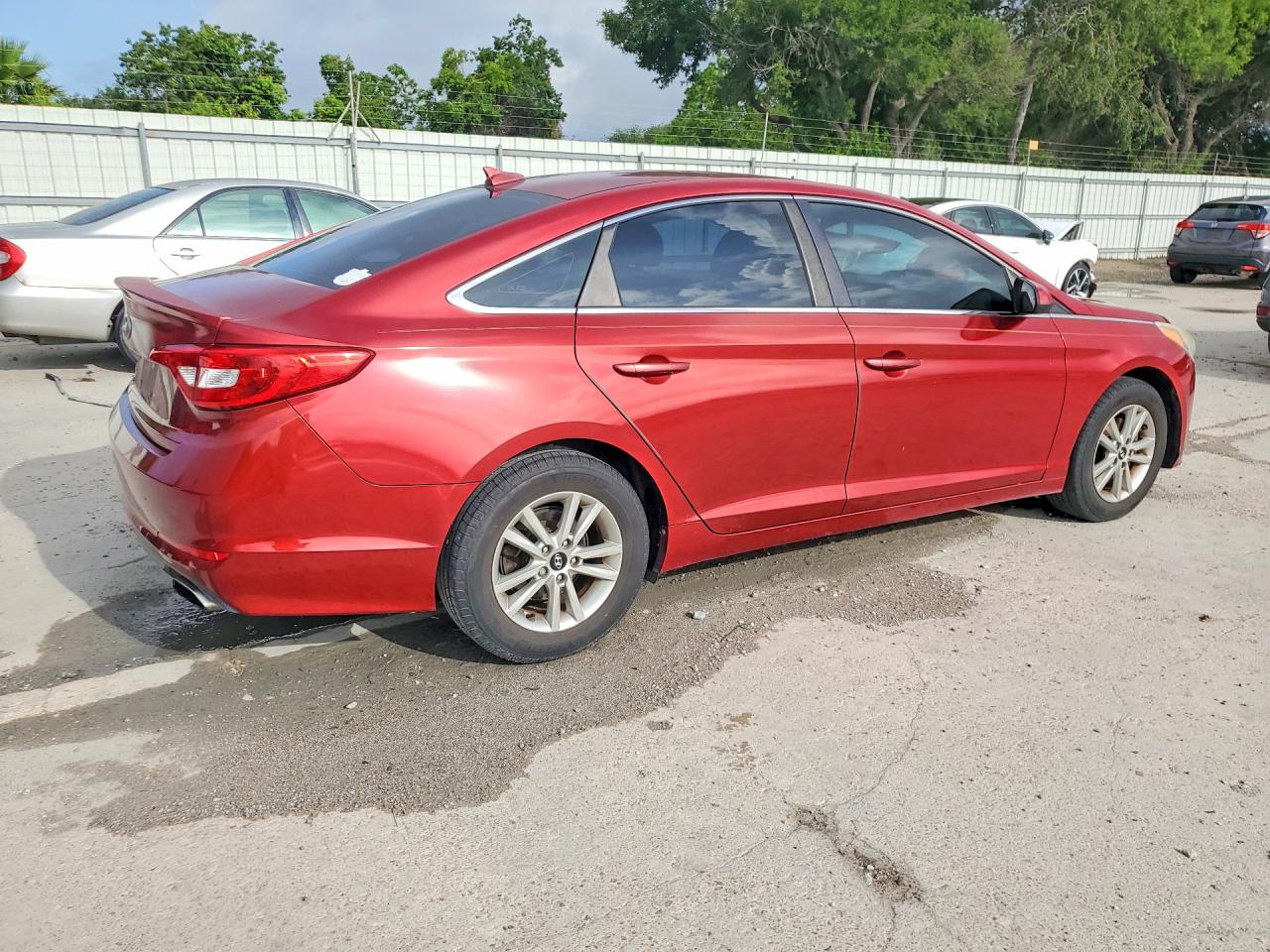 2015 Hyundai Sonata Se Maroon vin: 5NPE24AF9FH163400