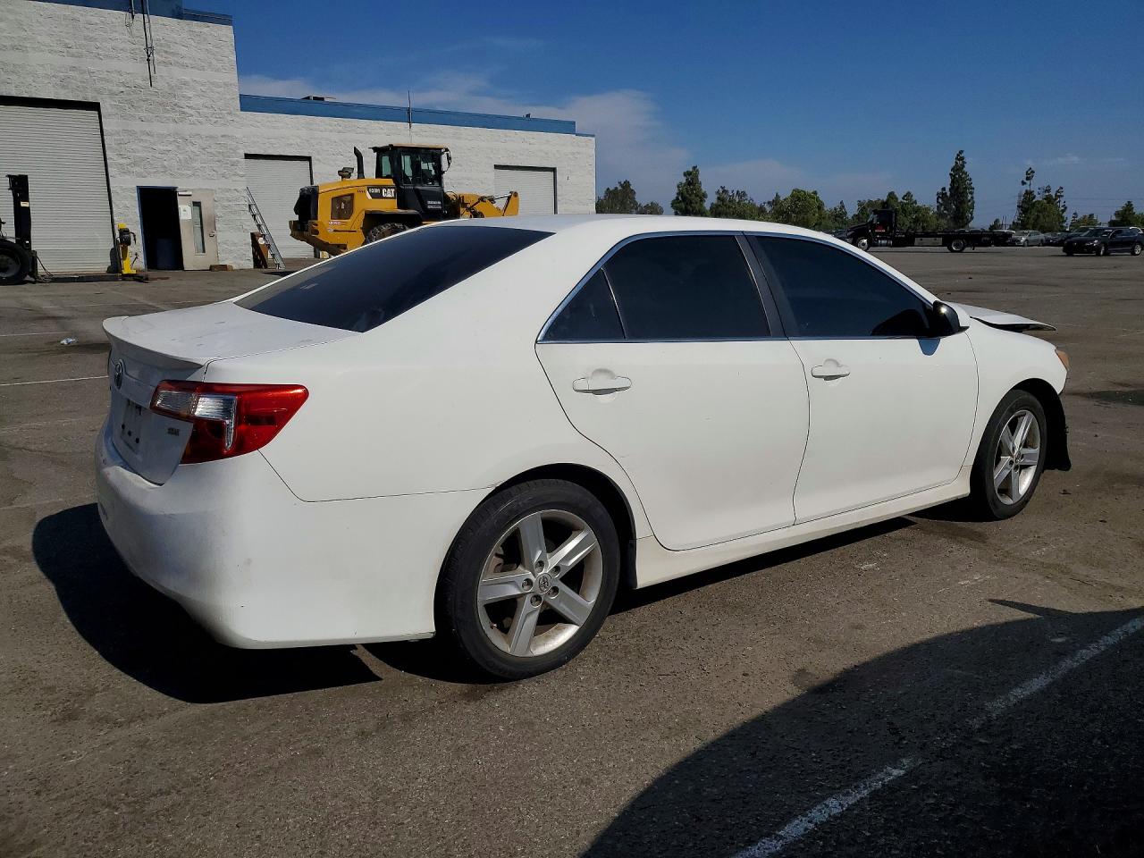 2014 Toyota Camry Se White vin: 4T1BF1FK1EU777305