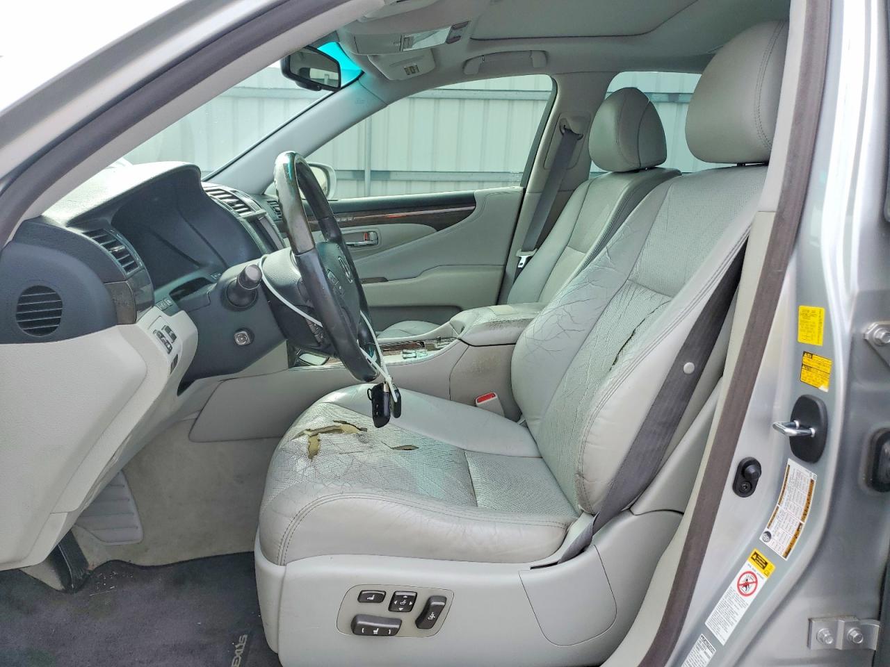 2010 Lexus Ls 460 Silver vin: JTHCL5EF4A5007356
