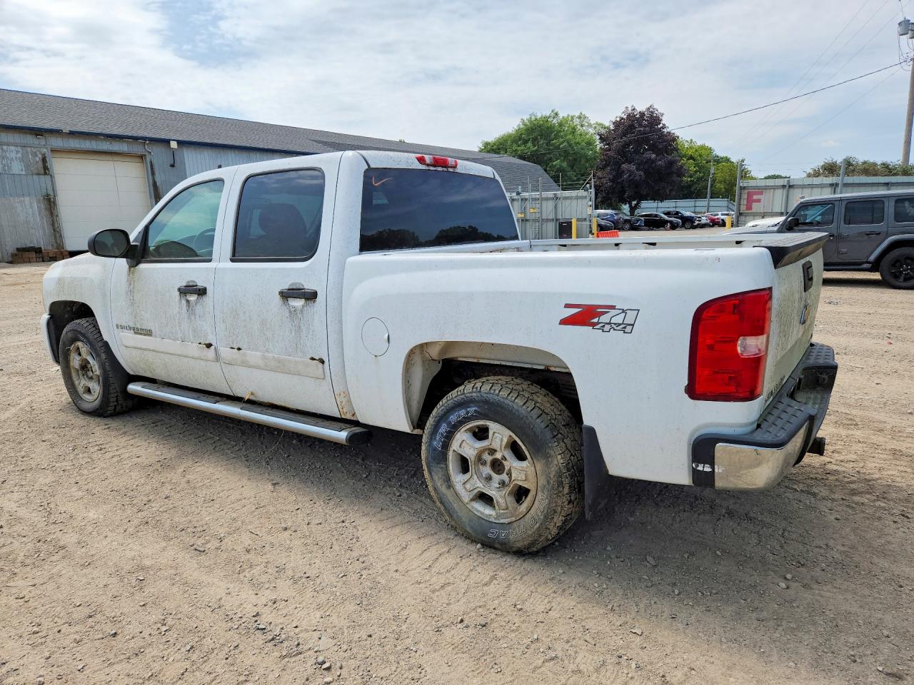 2007 Chevrolet Silverado K1500 Crew Cab White vin: 2GCEK13CX71590573