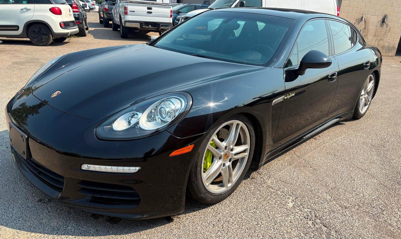 2014 Porsche Panamera S Hybrid Черный vin: WP0AD2A72EL044989