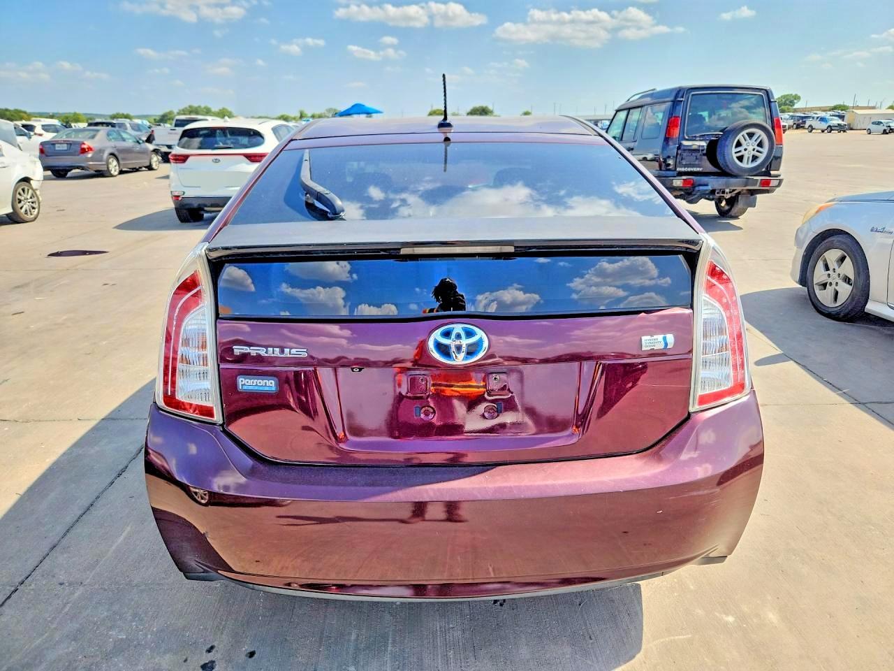 2013 Toyota Prius Persona Series Se Maroon vin: JTDKN3DU2D5611245
