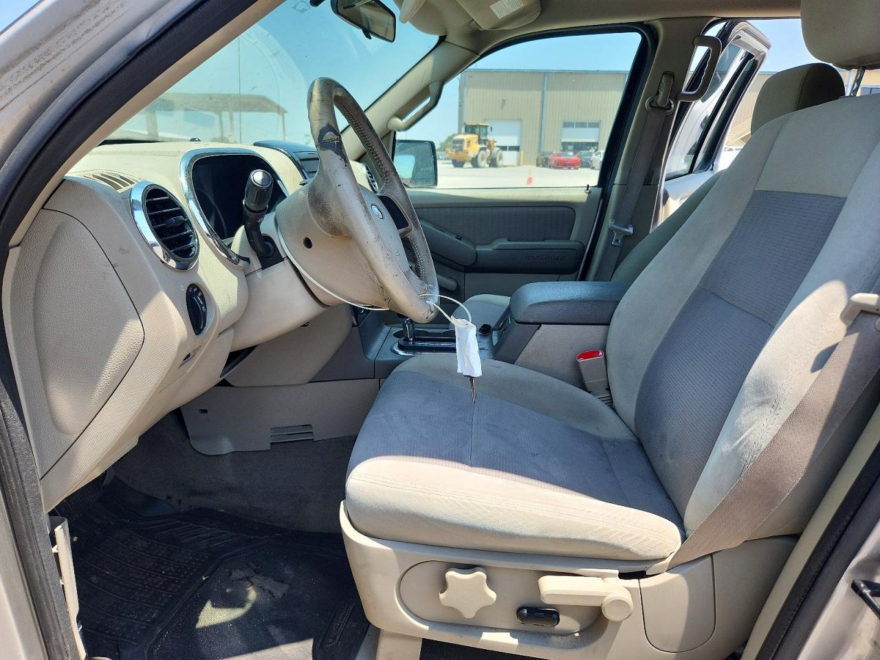 2007 Ford Explorer Xlt Silver vin: 1FMEU63E87UB00026