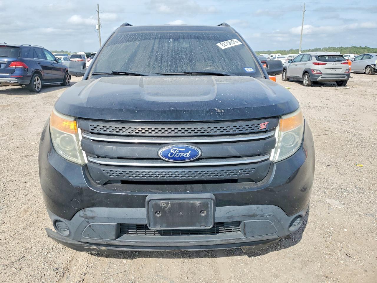 2015 Ford Explorer Cream vin: 1FM5K7B89FGA13661