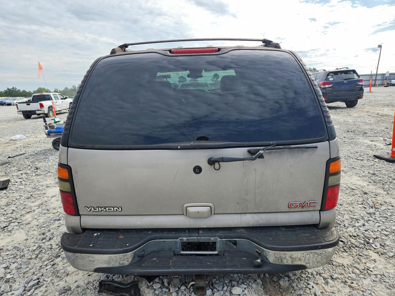 2004 Gmc Yukon Beige vin: 1GKEK13Z94J176310