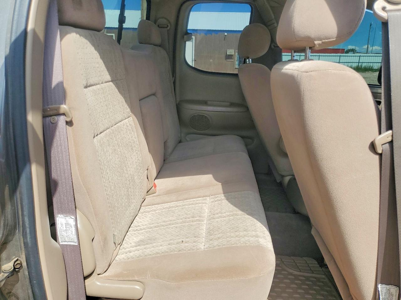 2004 Toyota Tundra Sr5 Gray vin: 5TBBT44144S450871