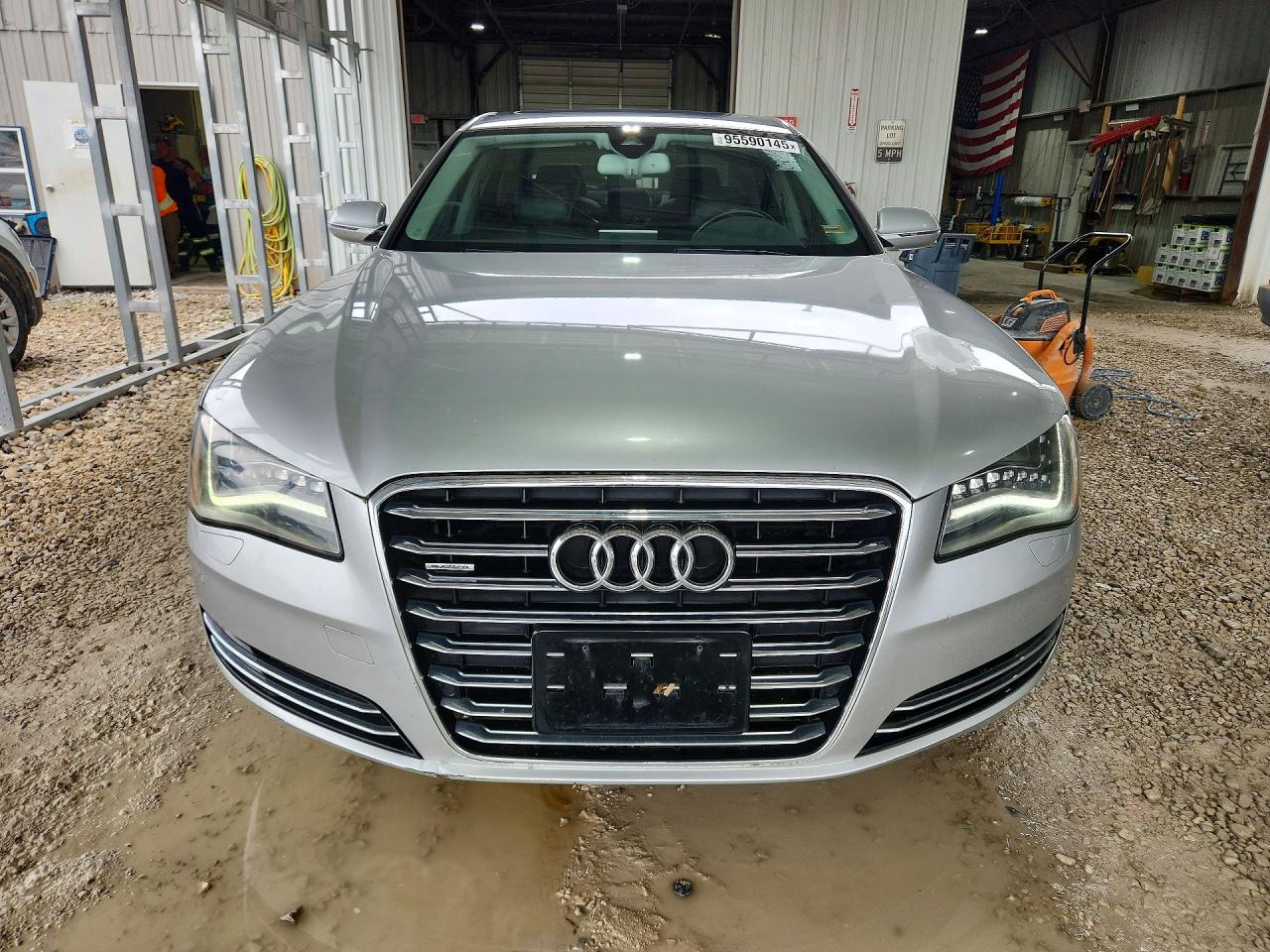 2011 Audi A8 L Quattro Silver vin: WAURVAFDXBN005699