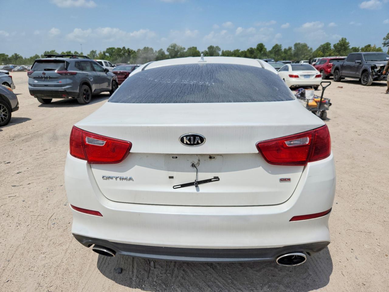 2015 Kia Optima Lx White vin: KNAGM4A77F5653522