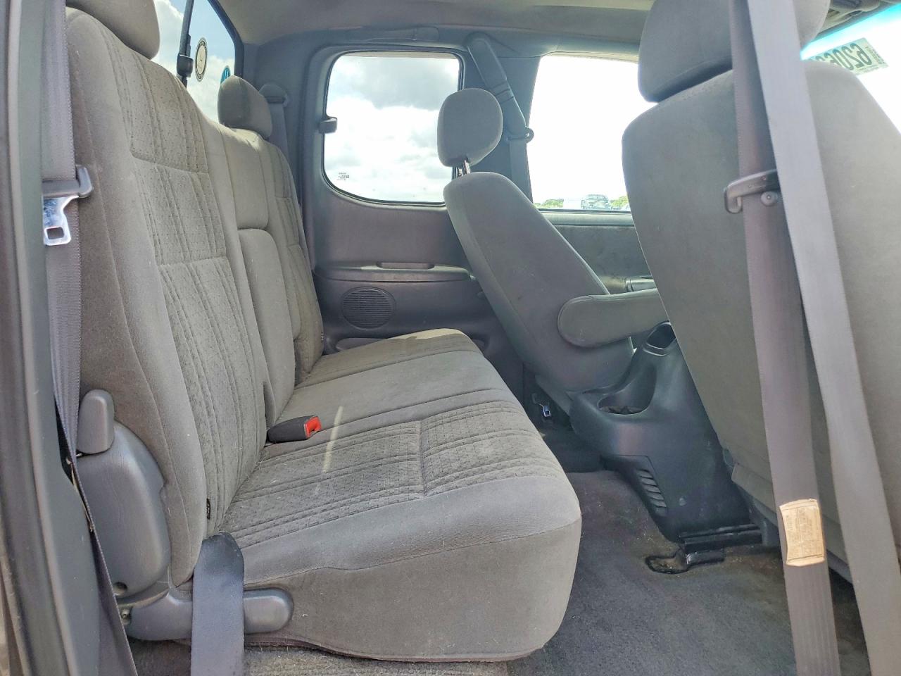 2004 Toyota Tundra Sr5 Gray vin: 5TBBT44114S448611