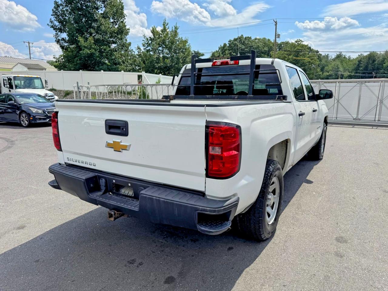 2015 Chevrolet Silverado K1500 White vin: 3GCUKPEC1FG209047