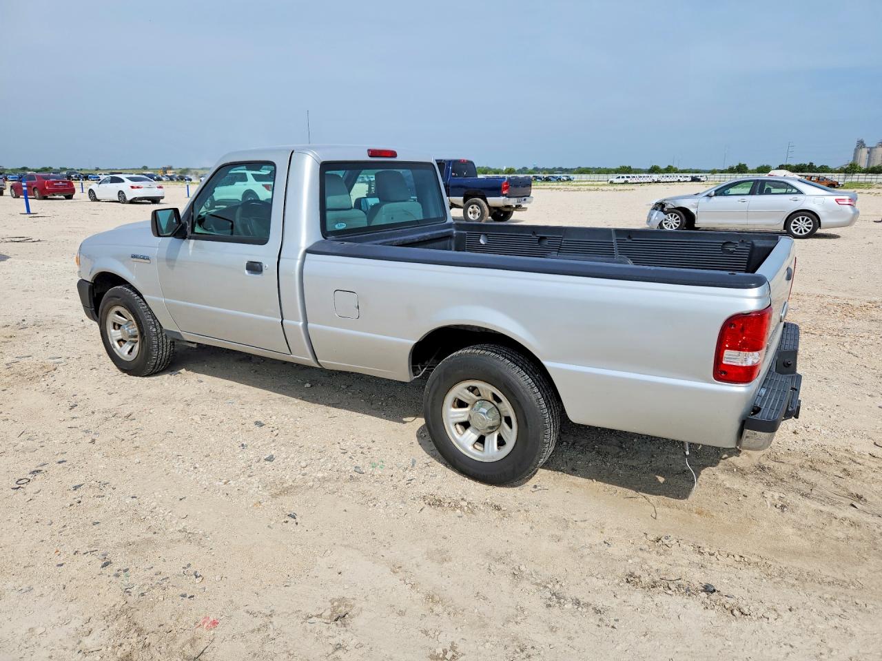 2010 Ford Ranger Silver vin: 1FTKR1AD6APA46074