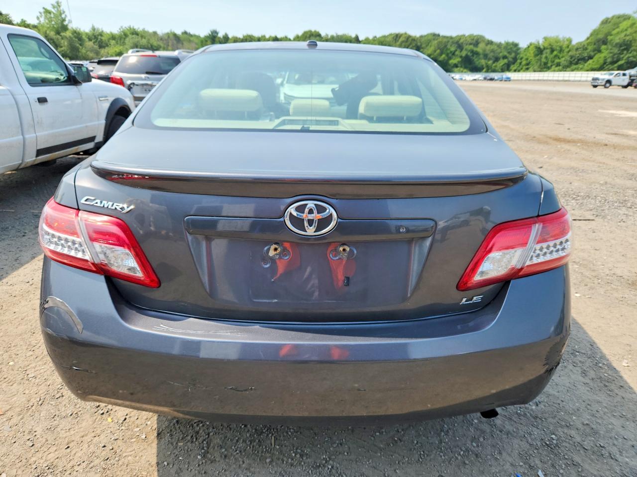 2010 Toyota Camry Le Gray vin: 4T4BF3EK4AR040399